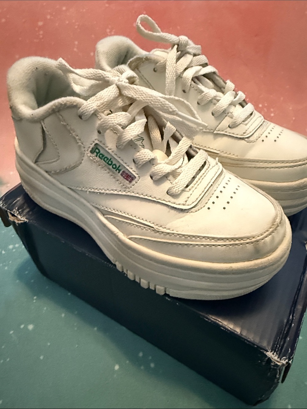 Kids Reebok White Platform Lace-Up Sneakers 12.5
